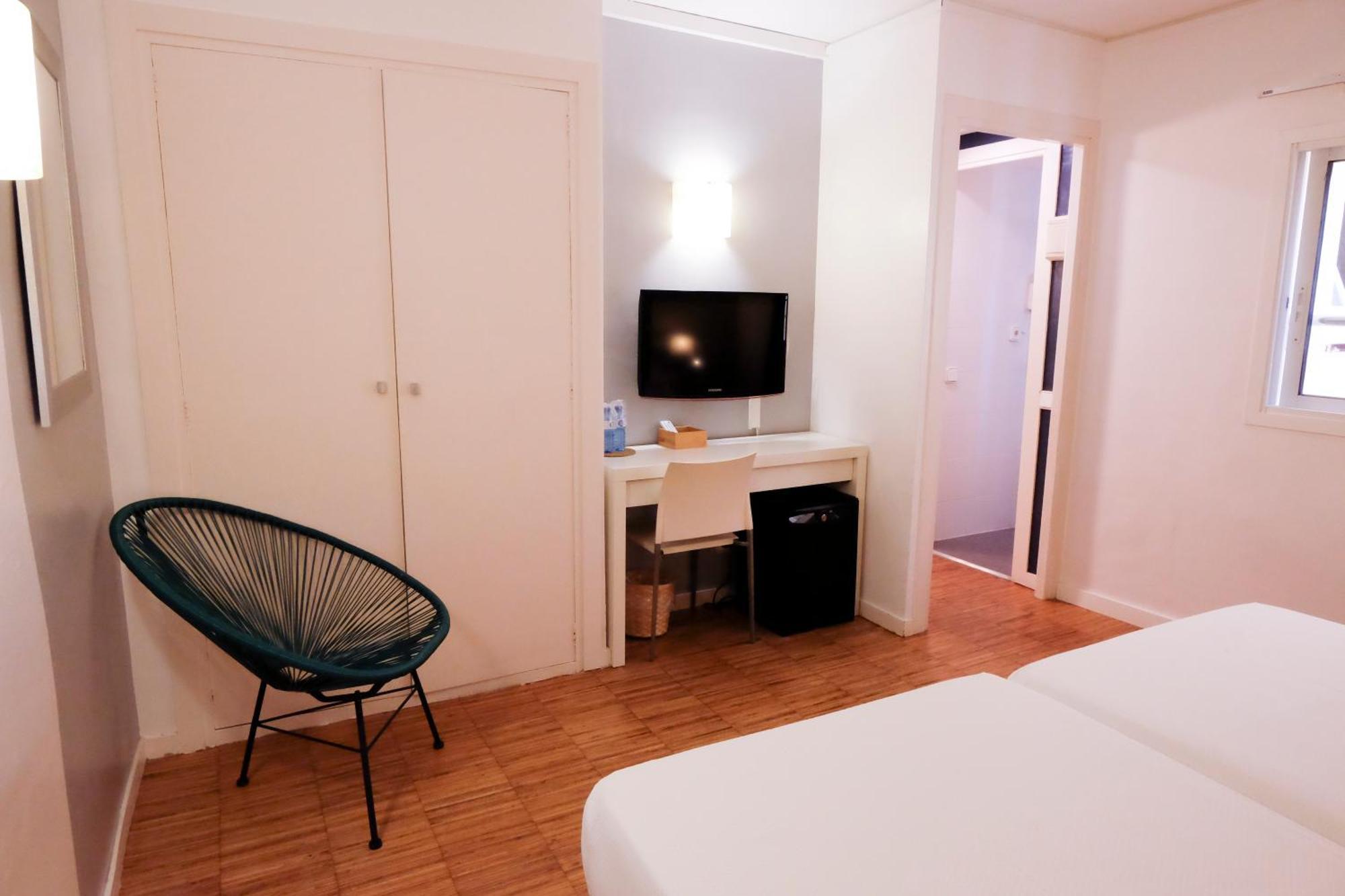 ホテル スブール シッチェス 部屋 写真