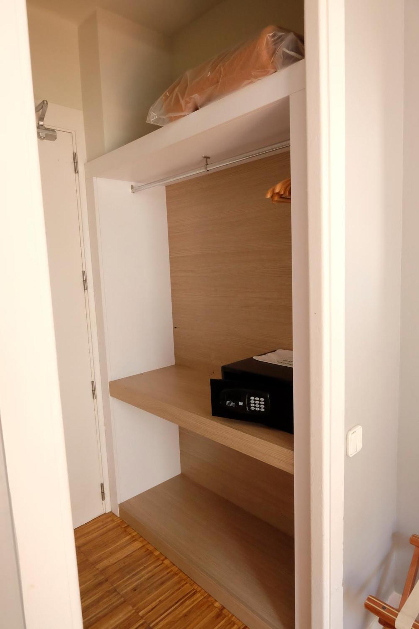 ホテル スブール シッチェス 部屋 写真