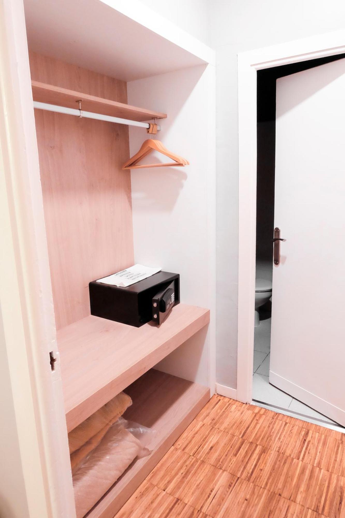 ホテル スブール シッチェス 部屋 写真